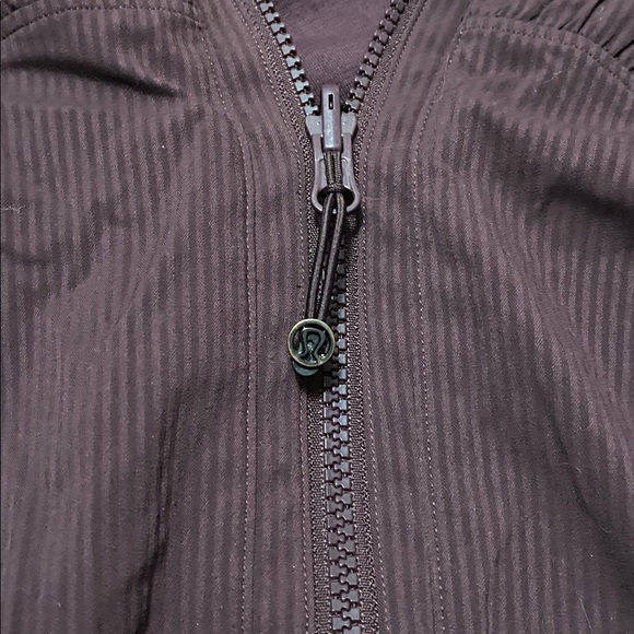 Lululemon Early 2000s Purple Ruched Sleeves Hooded Jacket - Picture 4 of 7